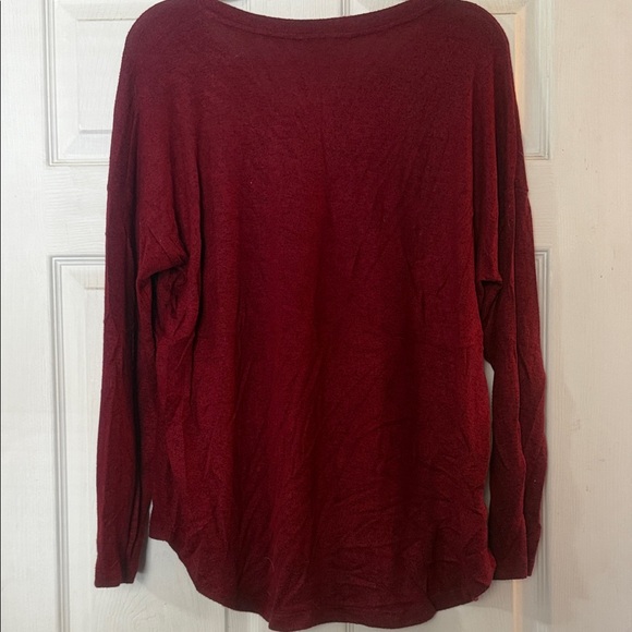 Well Worn Burgundy V-Neck Long Sleeve Top - Picture 3 of 4